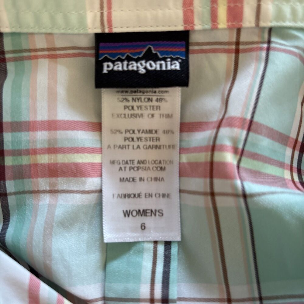 Patagonia Women's Size 6 Long Sleeved Overcast Shirt Plaid Aqua Long Sleeve - Picture 4 of 4